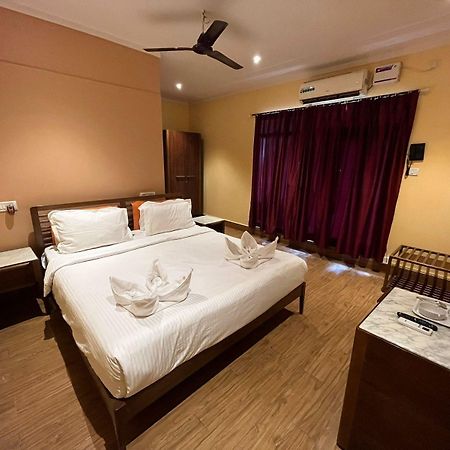 Rococco Ashvem Hotel Mandrem Luaran gambar